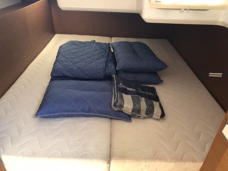 Jeanneau Sun Odyssey 440 - 4 cab. Kos 440.3