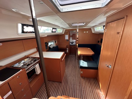 Bavaria Yachtbau Bavaria C38 Sienna