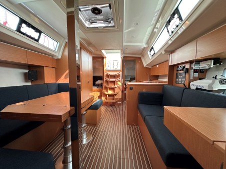 Bavaria Yachtbau Bavaria C38 Sienna