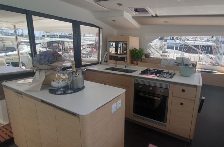 Fountaine Pajot Fountaine Pajot Aura 51 - 5 + 1 cab. Sunrise