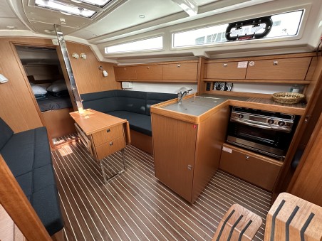 Bavaria Yachtbau Bavaria Cruiser 34 - 2 cab. Eliza