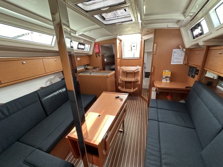 Bavaria Yachtbau Bavaria Cruiser 34 - 2 cab. Eliza