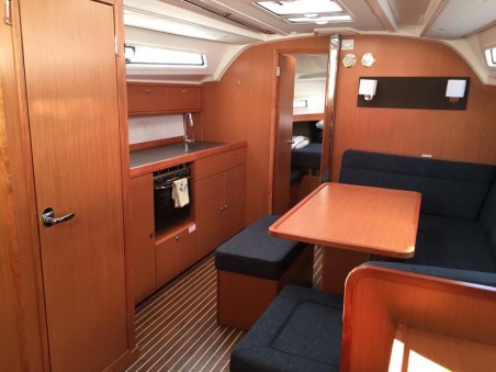 Bavaria Yachtbau Bavaria Cruiser 41 - 3 cab. Cecilia