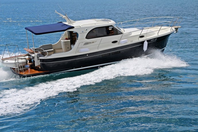 SAS - Vektor Adriana 36 Mirta