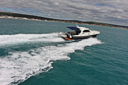 SAS - Vektor Adriana 36 Mirta