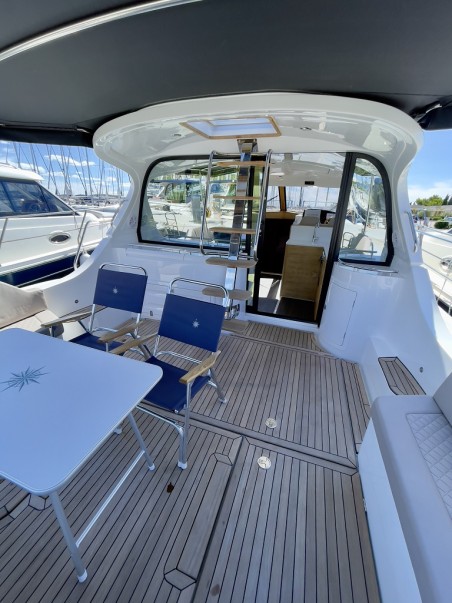 SAS - Vektor Adriana 44 FLY Baby Blue