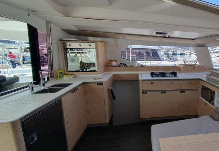 Fountaine Pajot Fountaine Pajot Elba 45 - 4 + 1 cab. Adria Blue