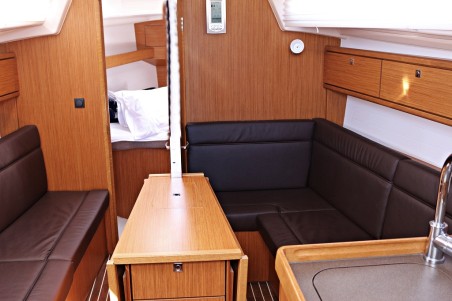 Bavaria Yachtbau Bavaria Cruiser 33 Mirella