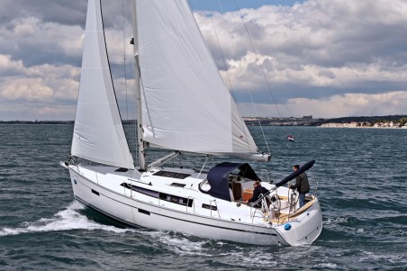 Bavaria Yachtbau Bavaria Cruiser 37 - 3 cab. Andrea