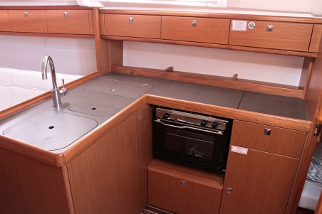 Bavaria Yachtbau Bavaria Cruiser 37 - 3 cab. Andrea