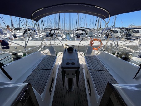 Bavaria Yachtbau Bavaria Cruiser 37 - 3 cab. Julia