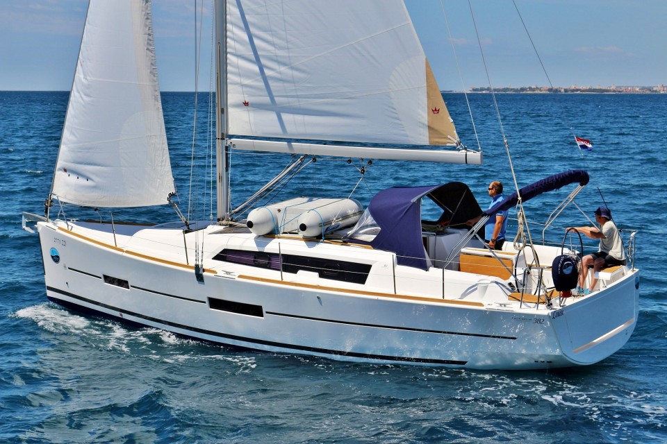 Dufour Yachts Dufour 382 GL Louise