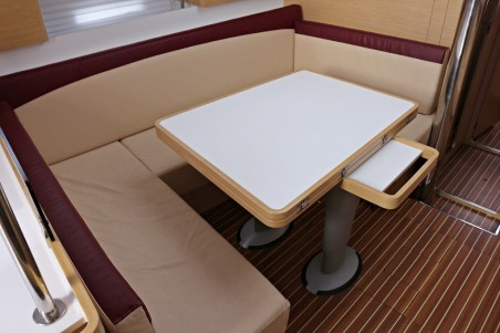 Elan Marine Elan 444 Impression Sagitta