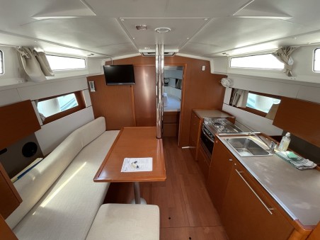 Bénéteau Oceanis 38.1 Ariela