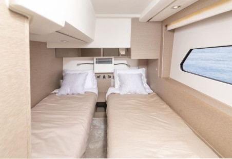 Jeanneau Prestige 460 Fly - 3 + 1 cab. Adudu 2