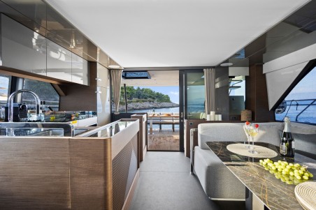 Prestige Yachts Prestige M48 - 3 + 1 cab. Dolce far niente