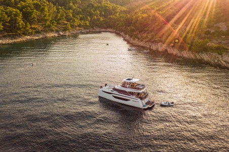 Prestige Yachts Prestige M48 - 3 + 1 cab. Dolce far niente