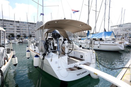 Jeanneau Sun Odyssey 319 - 2 cab. Tatjana