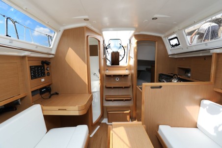 Jeanneau Sun Odyssey 319 - 2 cab. Tatjana