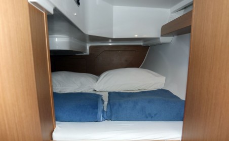 Jeanneau Sun Odyssey 319 - 2 cab. Tatjana