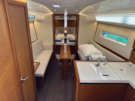 Jeanneau Sun Odyssey 350 - 3 cab. Star Kiss