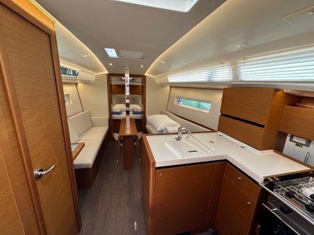 Jeanneau Sun Odyssey 350 - 3 cab. Star Kiss