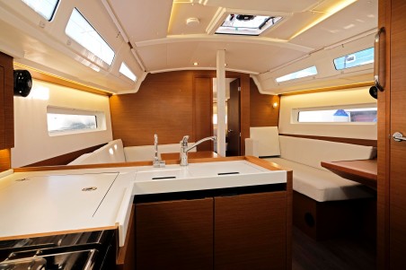 Sun Odyssey 380 | Yacht Charter Croatia | Travelboat