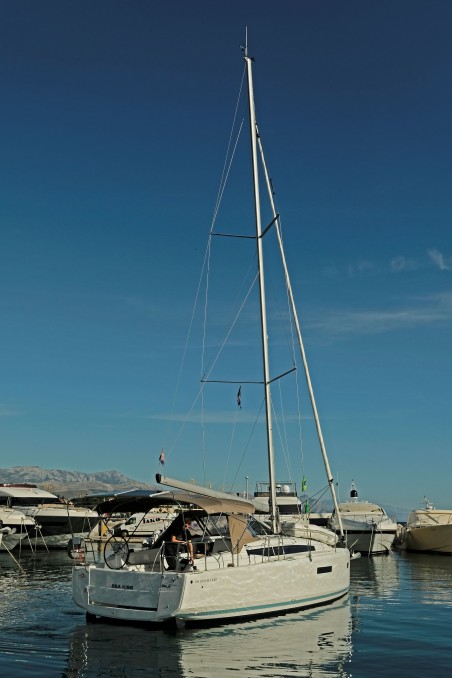 Sun Odyssey 380 | Yacht Charter Croatia | Travelboat