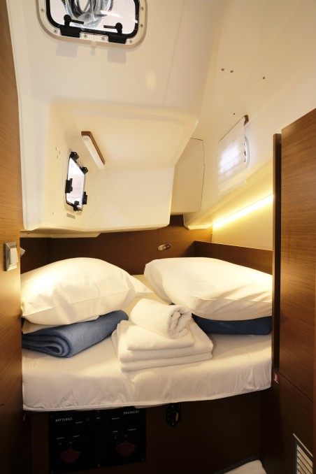 Sun Odyssey 380 | Yacht Charter Croatia | Travelboat