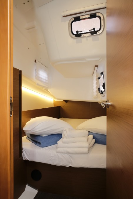 Sun Odyssey 380 | Yacht Charter Croatia | Travelboat