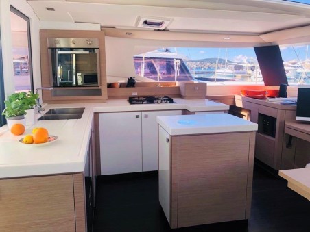 Fountaine Pajot Fountaine Pajot Saona 47 Quintet - 5 + 1 cab. Desafinado