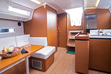 Jeanneau Sun Odyssey 410 - 3 cab. Sky Kiss
