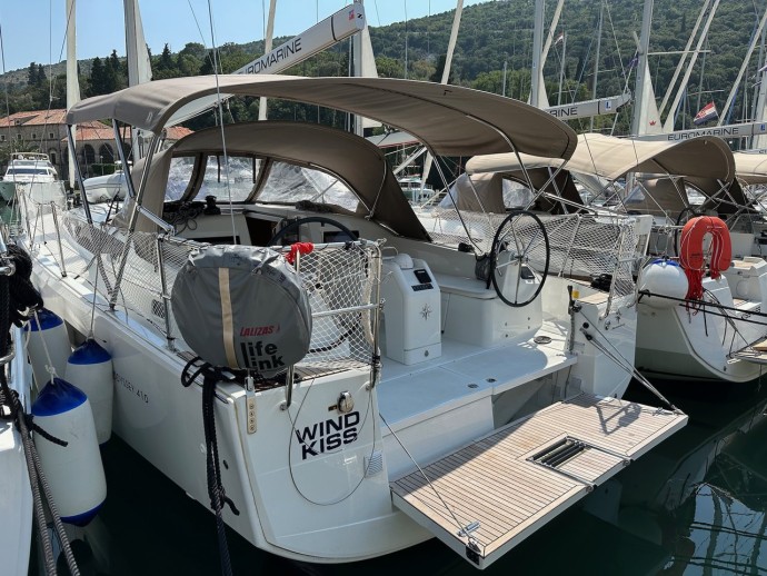 Jeanneau Sun Odyssey 410 - 3 cab. Wind Kiss