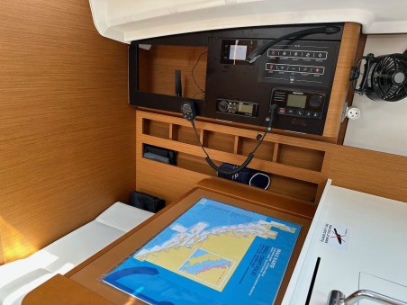 Jeanneau Sun Odyssey 410 - 3 cab. Wind Kiss