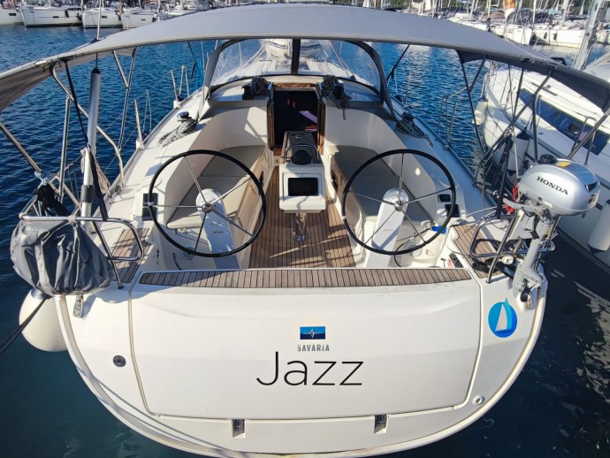 Bavaria Yachtbau Bavaria Cruiser 41 - 3 cab. Jazz