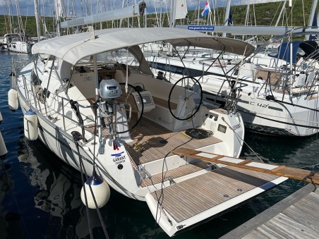 Bavaria Yachtbau Bavaria Cruiser 41 - 3 cab. Levant