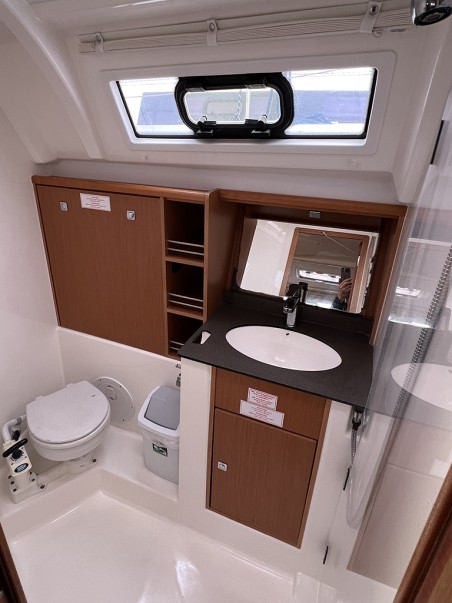 Bavaria Yachtbau Bavaria Cruiser 41 - 3 cab. Levant