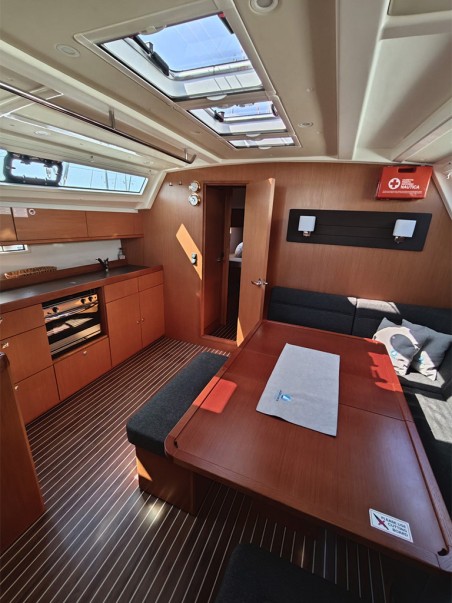 Bavaria Yachtbau Bavaria Cruiser 46 - 4 cab.* Sea Legend