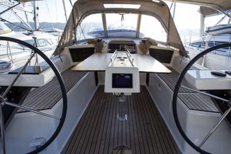 Dufour Yachts Dufour 360 GL - 3 cab. Vanila