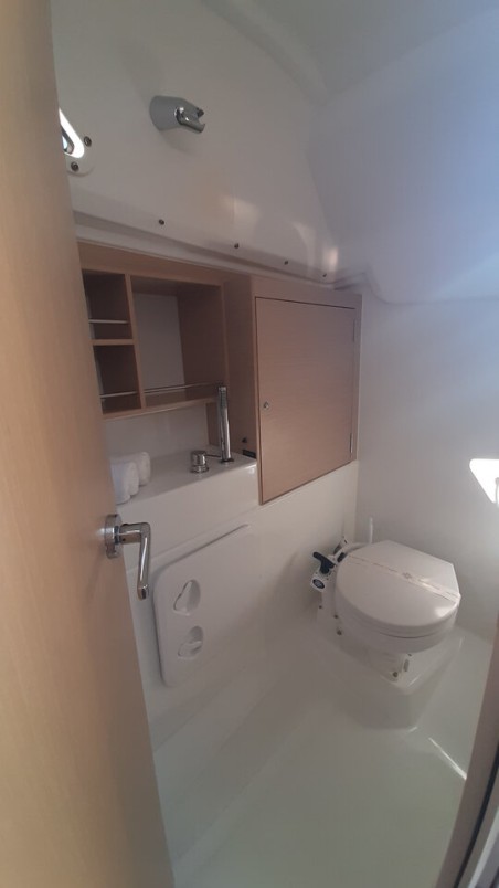 Bénéteau Oceanis 30.1 Mobula Zero