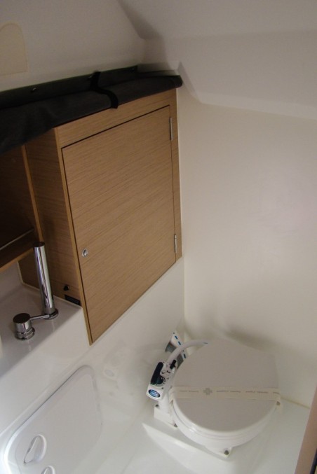 Bénéteau Oceanis 30.1 Mobula Zero