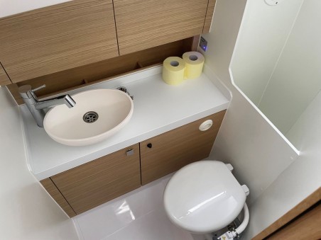 Elan Marine Elan E4 Luna