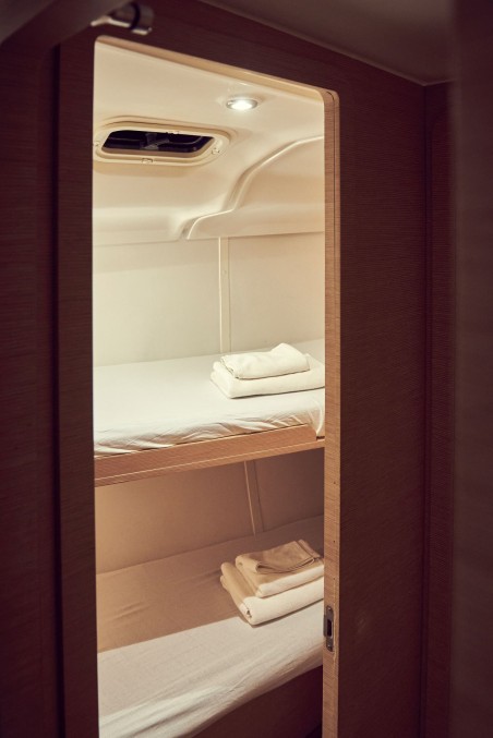 Elan Marine Elan Impression 45 Six Friends