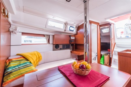 Bénéteau Oceanis 35.1 Lampuga