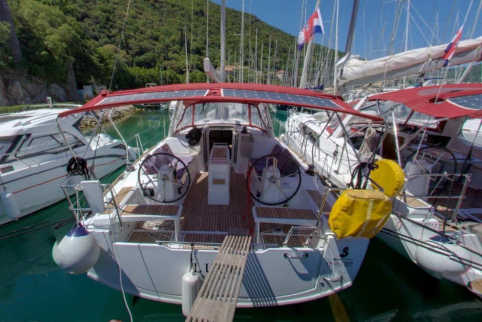 Bénéteau Oceanis 38.1 Luce