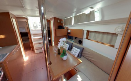 Bénéteau Oceanis 38.1 Luce