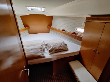 Bavaria Yachtbau Bavaria 47 Cruiser Gin & Tonic