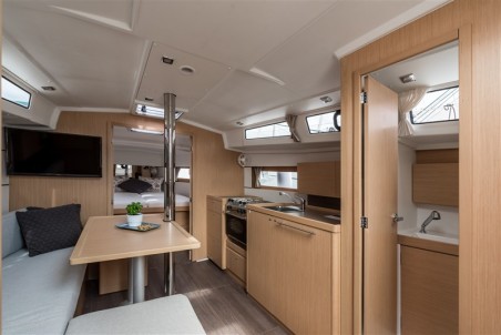 Bénéteau Oceanis 38.1 Majano