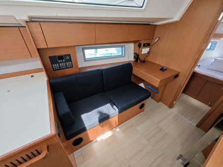 Bavaria Yachtbau Bavaria C42 Zen