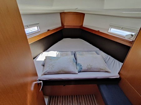 Bavaria Yachtbau Bavaria Cruiser 37 - 3 cab. Hana